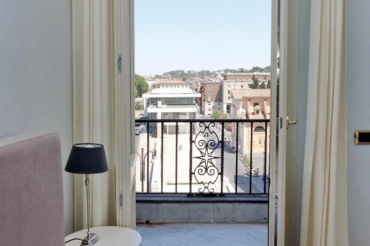 Fontana Piu Stella Apartment Rome Italy